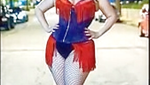 Ursula Undress in Bluez Burlesque Ursula Undress in Bluez Burlesque