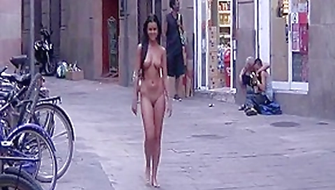 Girl nude in the streets and nightclubs Girl nude in the streets and nightclubs